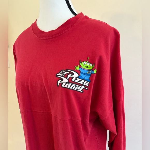 Disney / Pixar Toy Story Pizza Planet Spirit Jersey - Picture 2 of 6